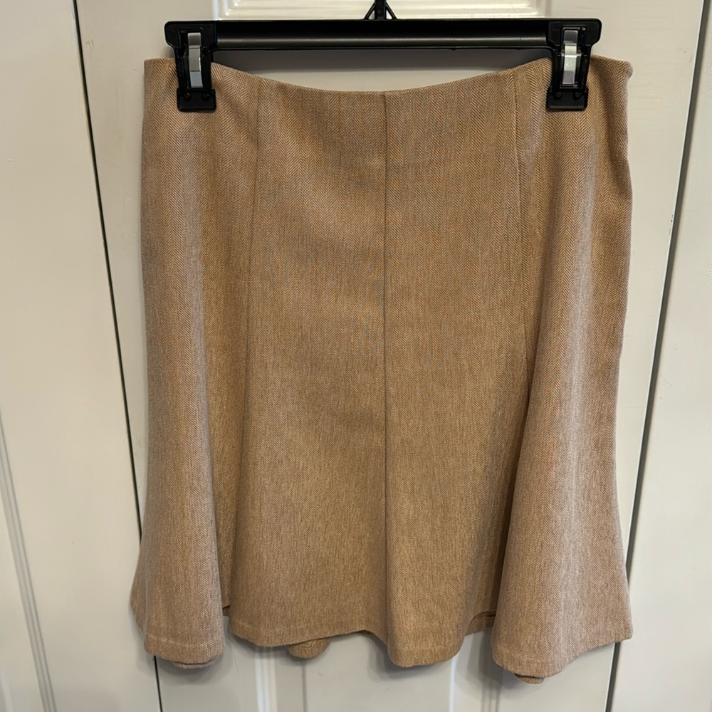 Tan herringbone‎ skirt